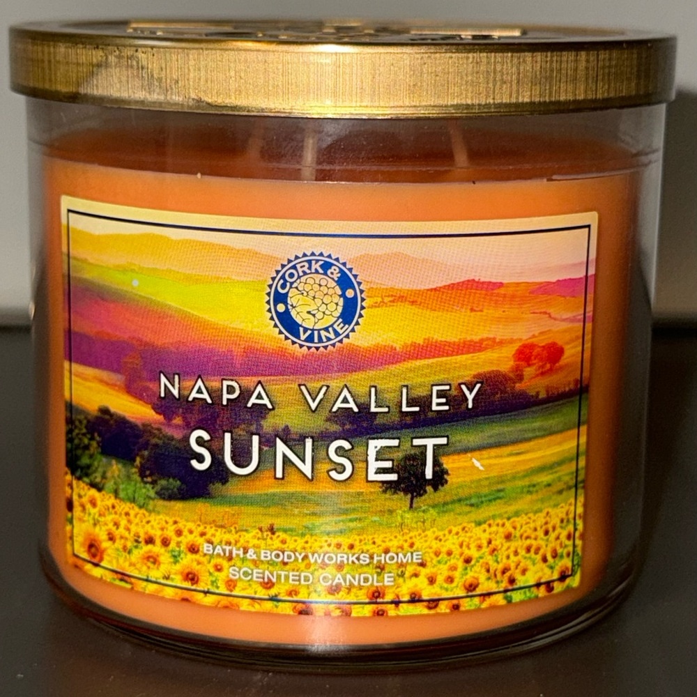 Napa Valley Sunset Candle 
W/ORGINAL CORK & WINE LID
RARE & HTF